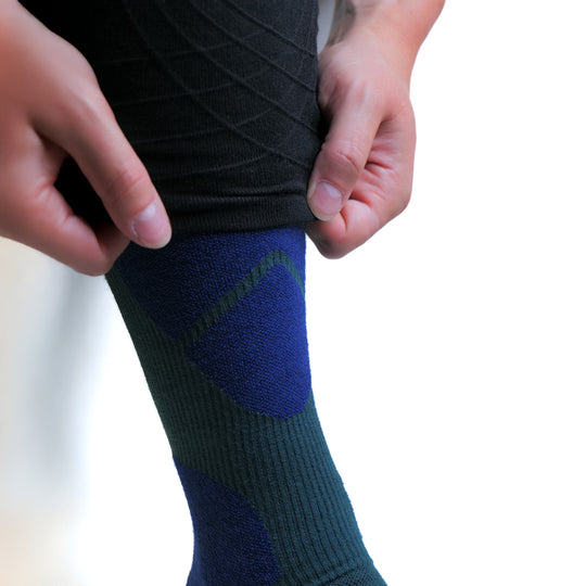 SOCKS UNDER CUFF